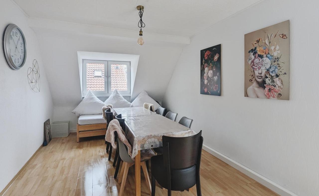 Alt Apartment *